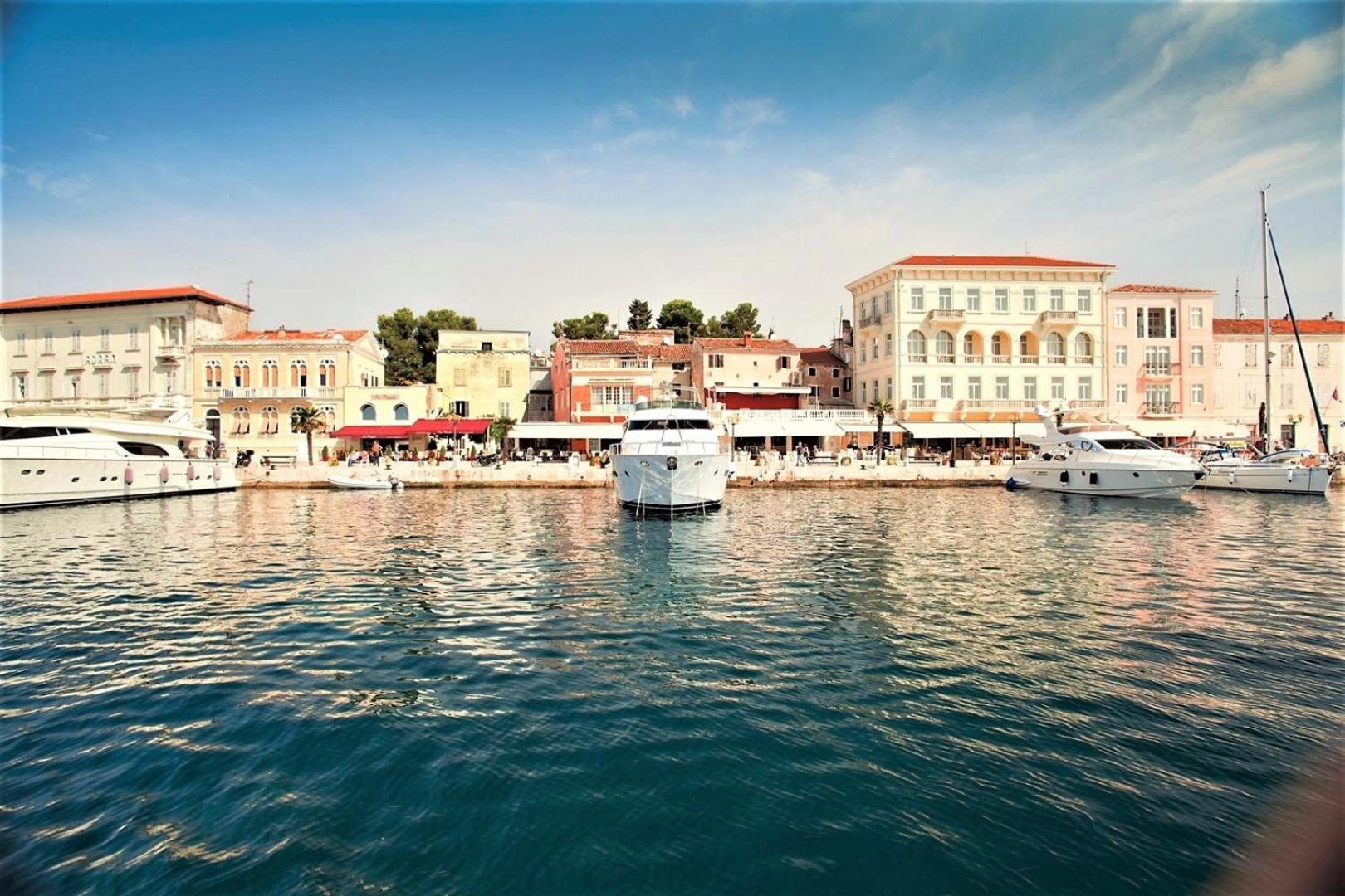 App. Fiorela Hotel Poreč Buitenkant foto