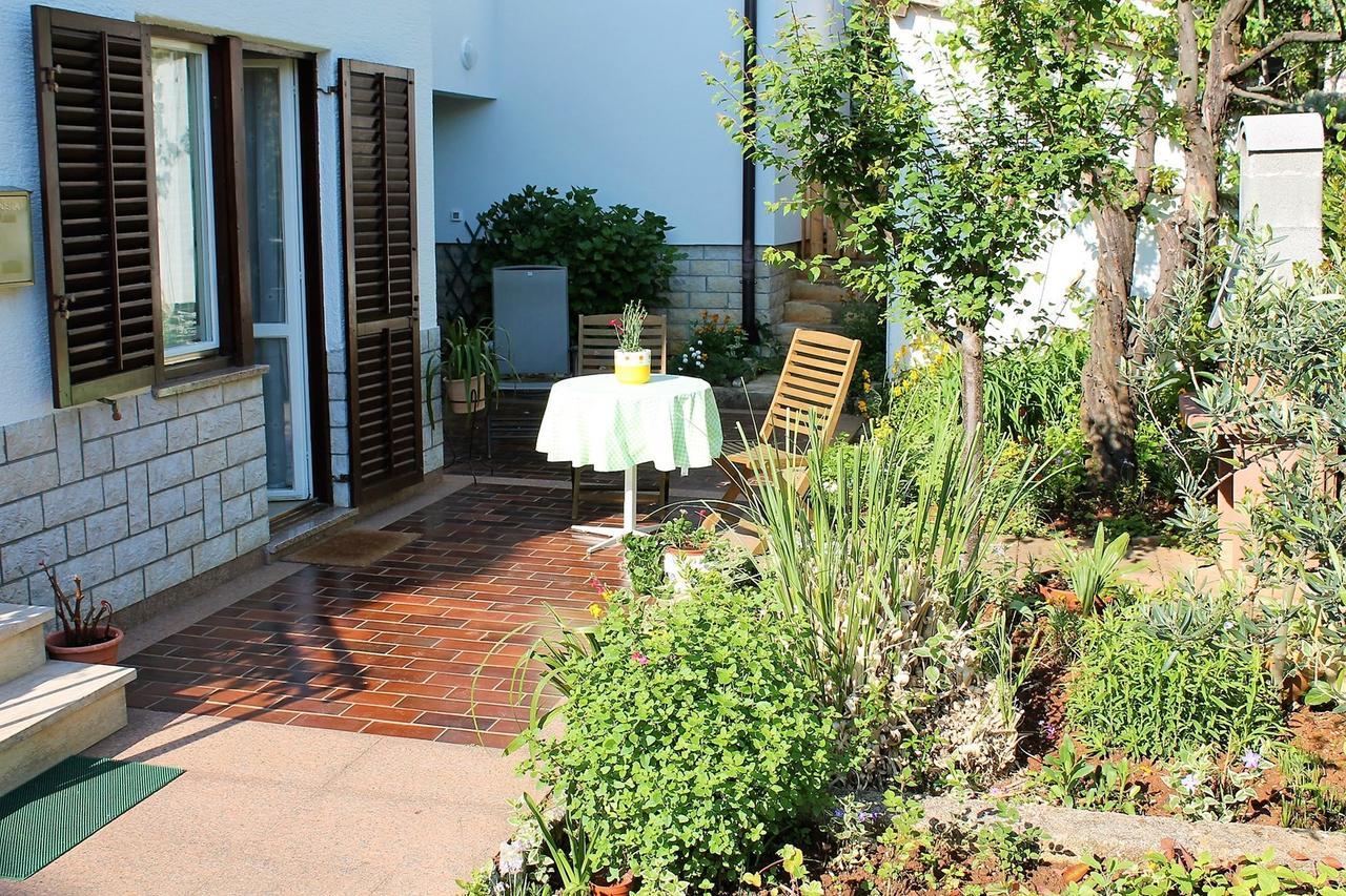 App. Fiorela Hotel Poreč Buitenkant foto