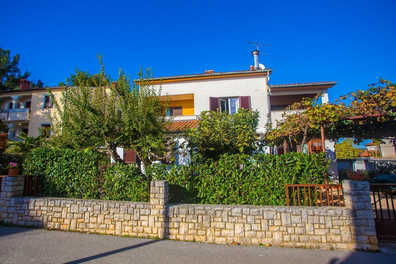 App. Fiorela Hotel Poreč Buitenkant foto