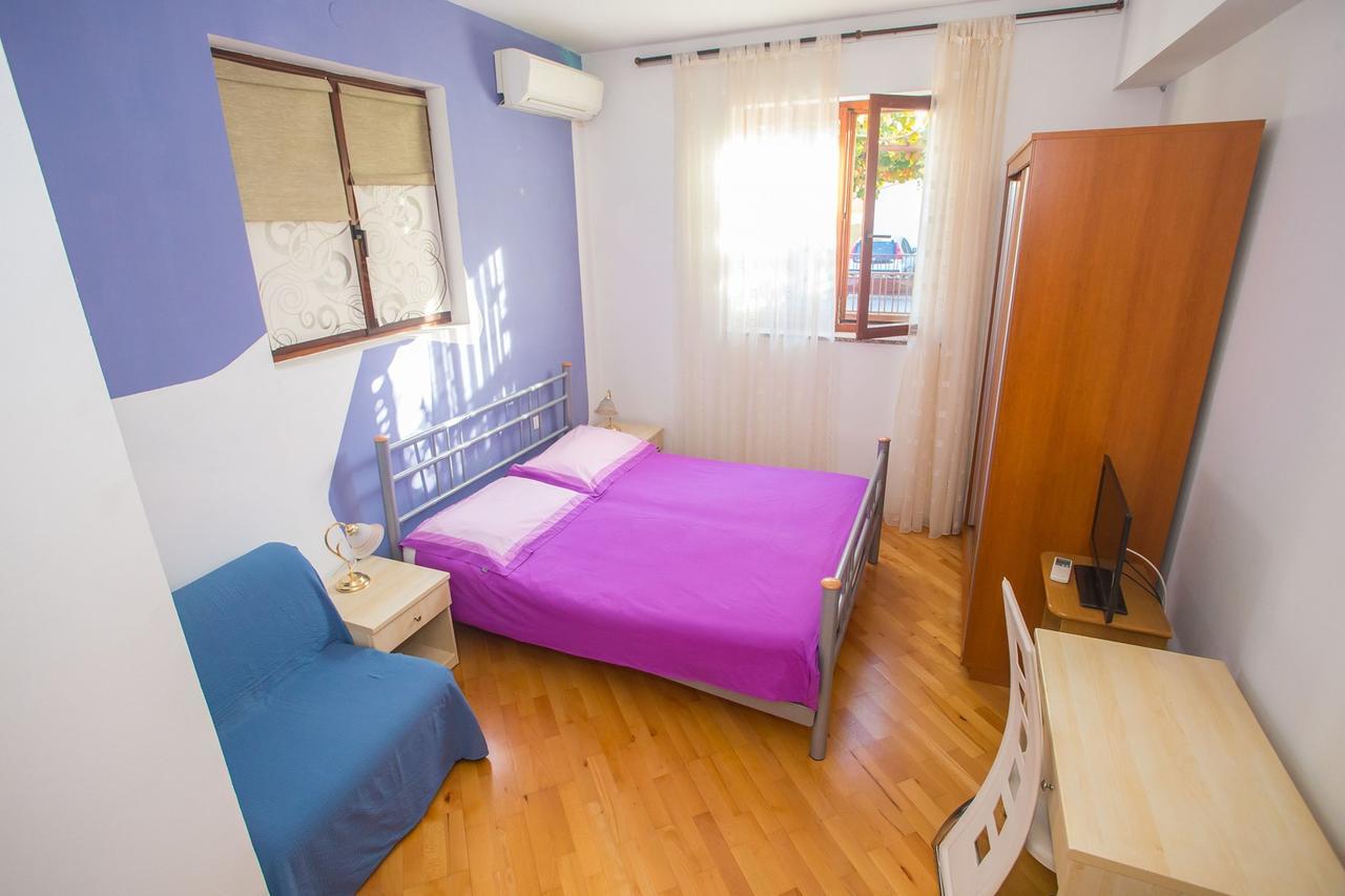 App. Fiorela Hotel Poreč Buitenkant foto