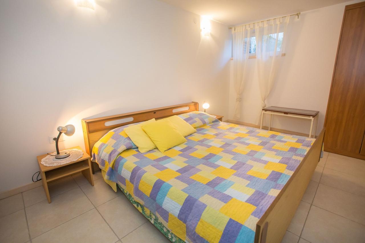 App. Fiorela Hotel Poreč Buitenkant foto